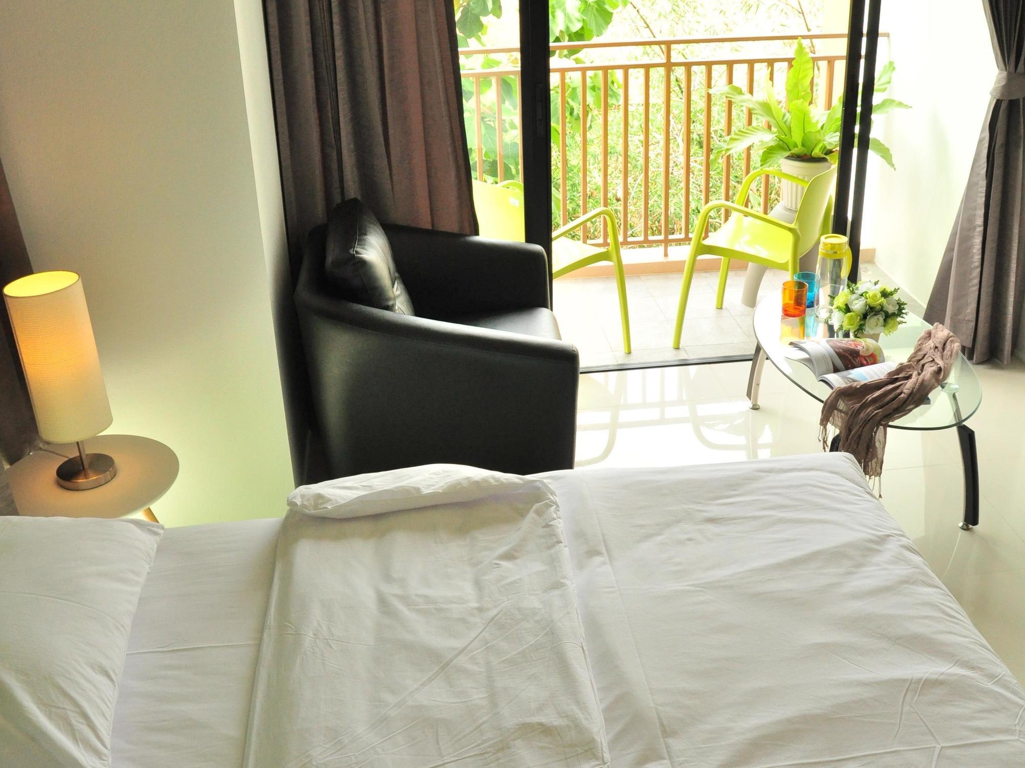Dusit Naka Place Phuket Buitenkant foto