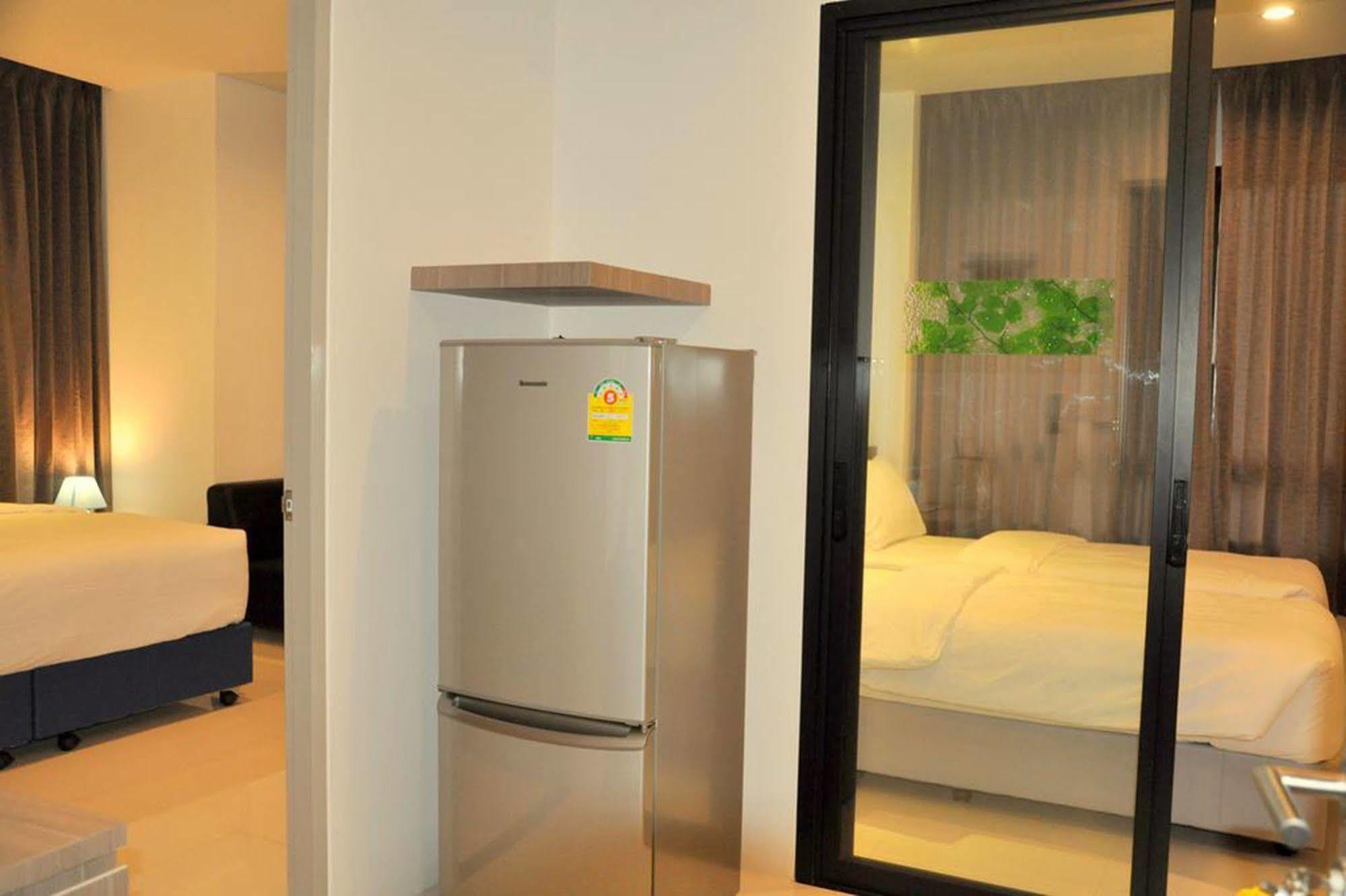 Dusit Naka Place Phuket Buitenkant foto