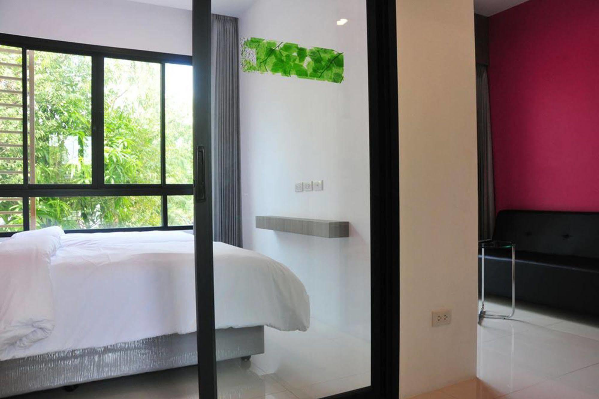 Dusit Naka Place Phuket Buitenkant foto